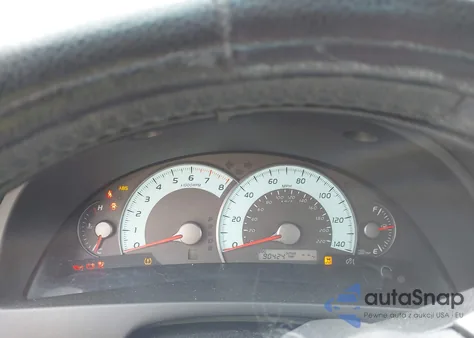 2011 Toyota Camry Se z USA, uszkodzony, nr VIN 4T1BF3EK2BU157006